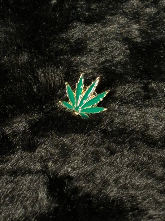 PIN HOJA DE CAÑAMO